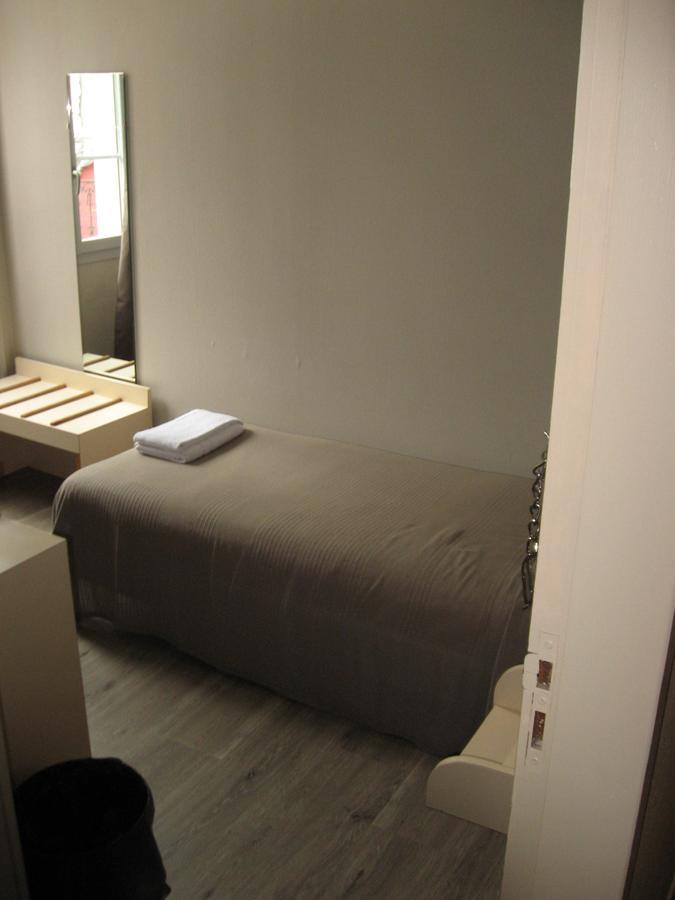 Acropolis Hotel 3*